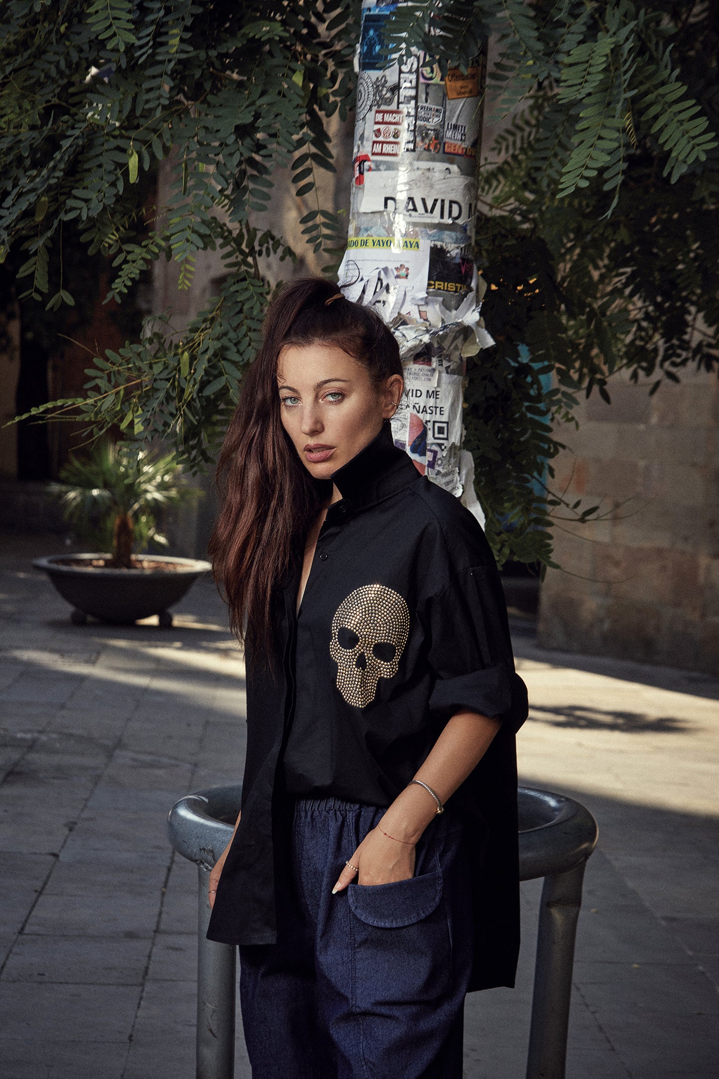Black skull shirt