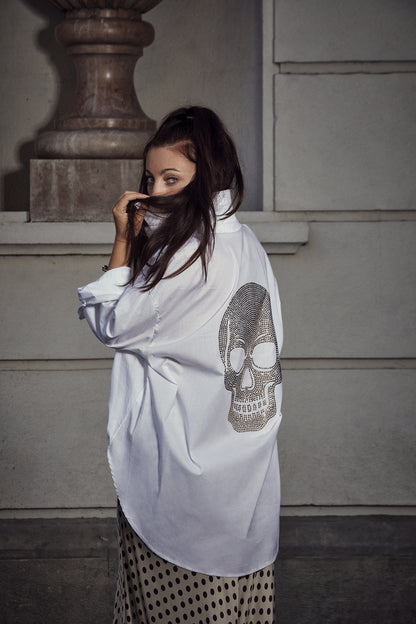 White skull shirt 