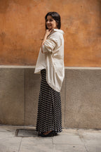 Camisa con calavera color beige