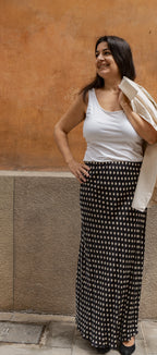 Falda midi topos color negro