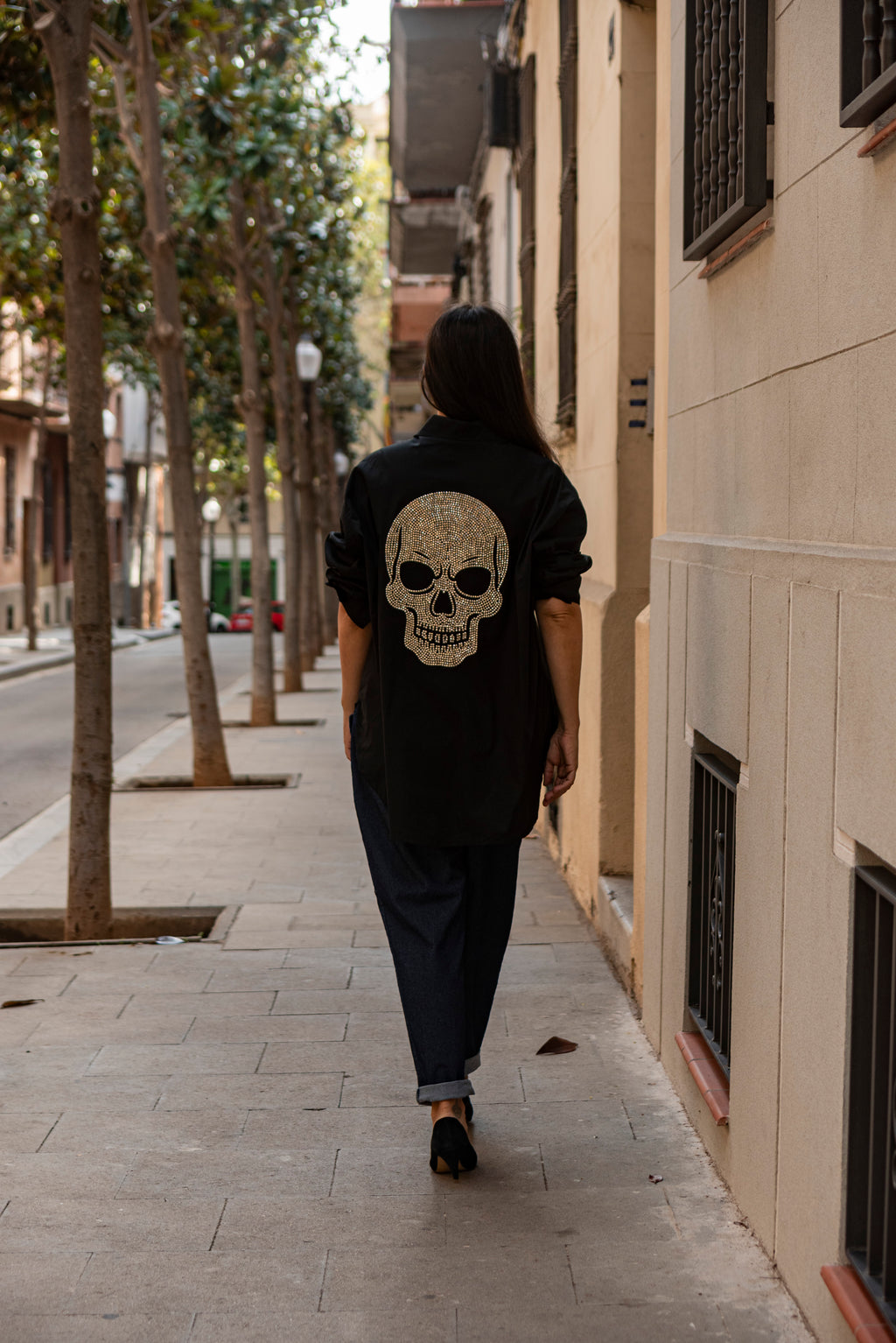 Camisa con calavera color negra