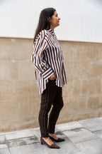 Camisa de rayas con botones joya