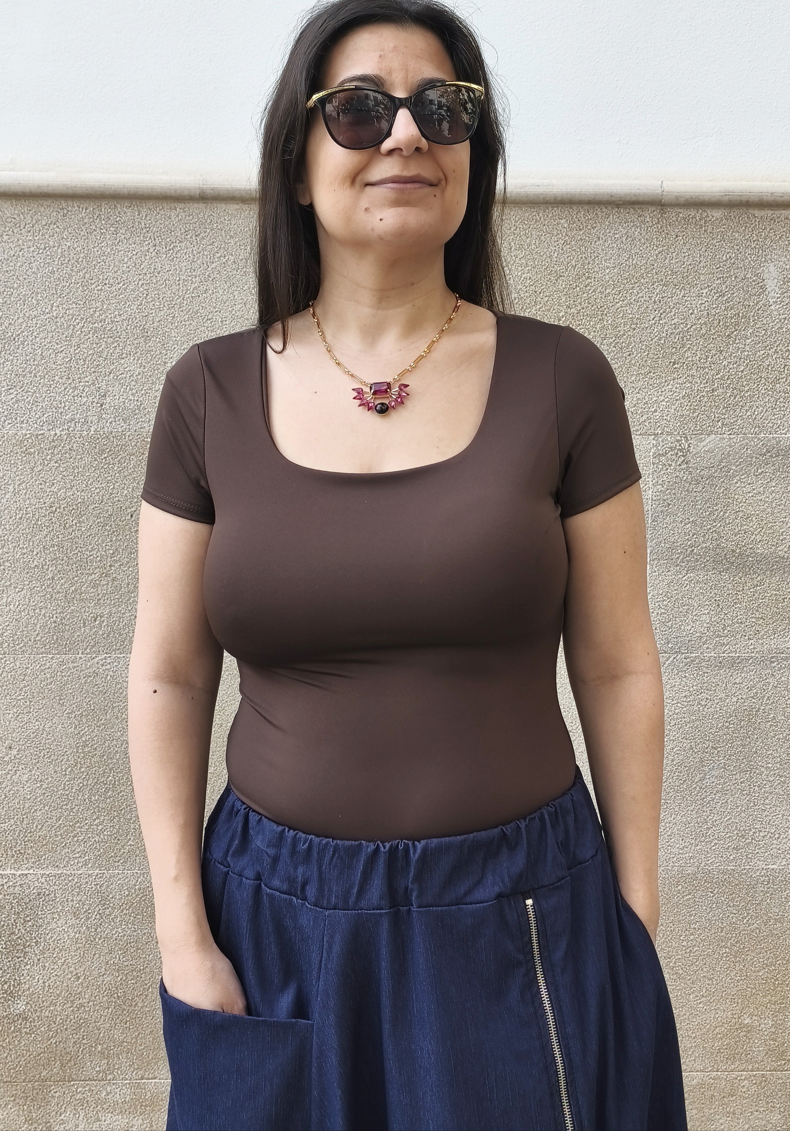 Body essenza marrón