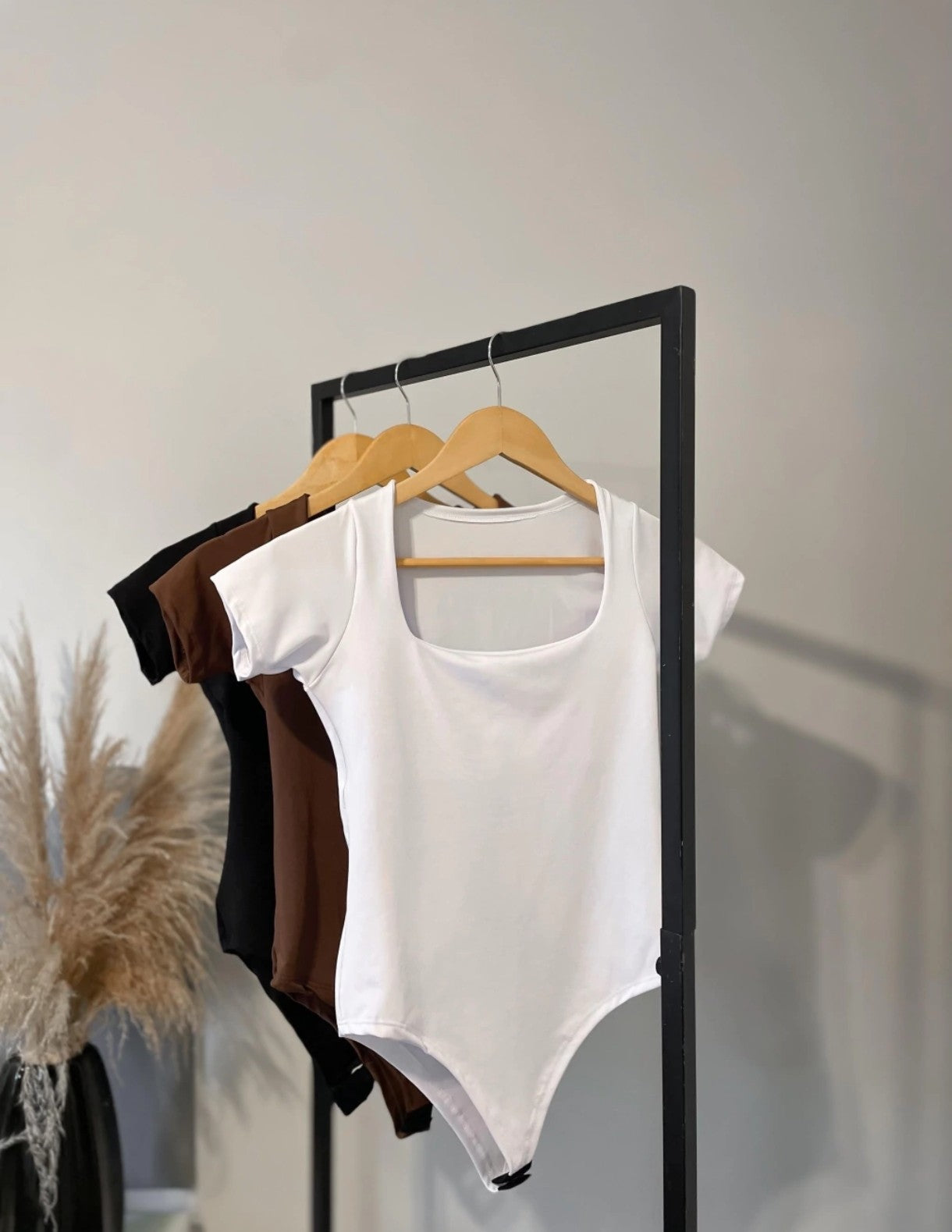 Body essenza marrón