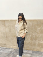 Chaqueta con capucha beige