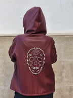 Caqueta con capucha burdeos