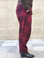 Pantalón escocés burdeos
