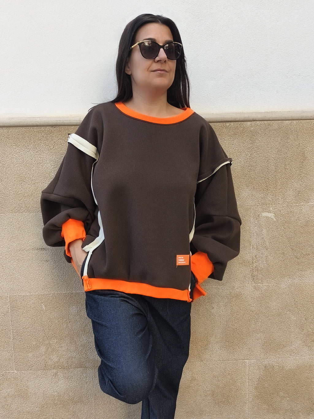 Sudadera estilo oversize beige